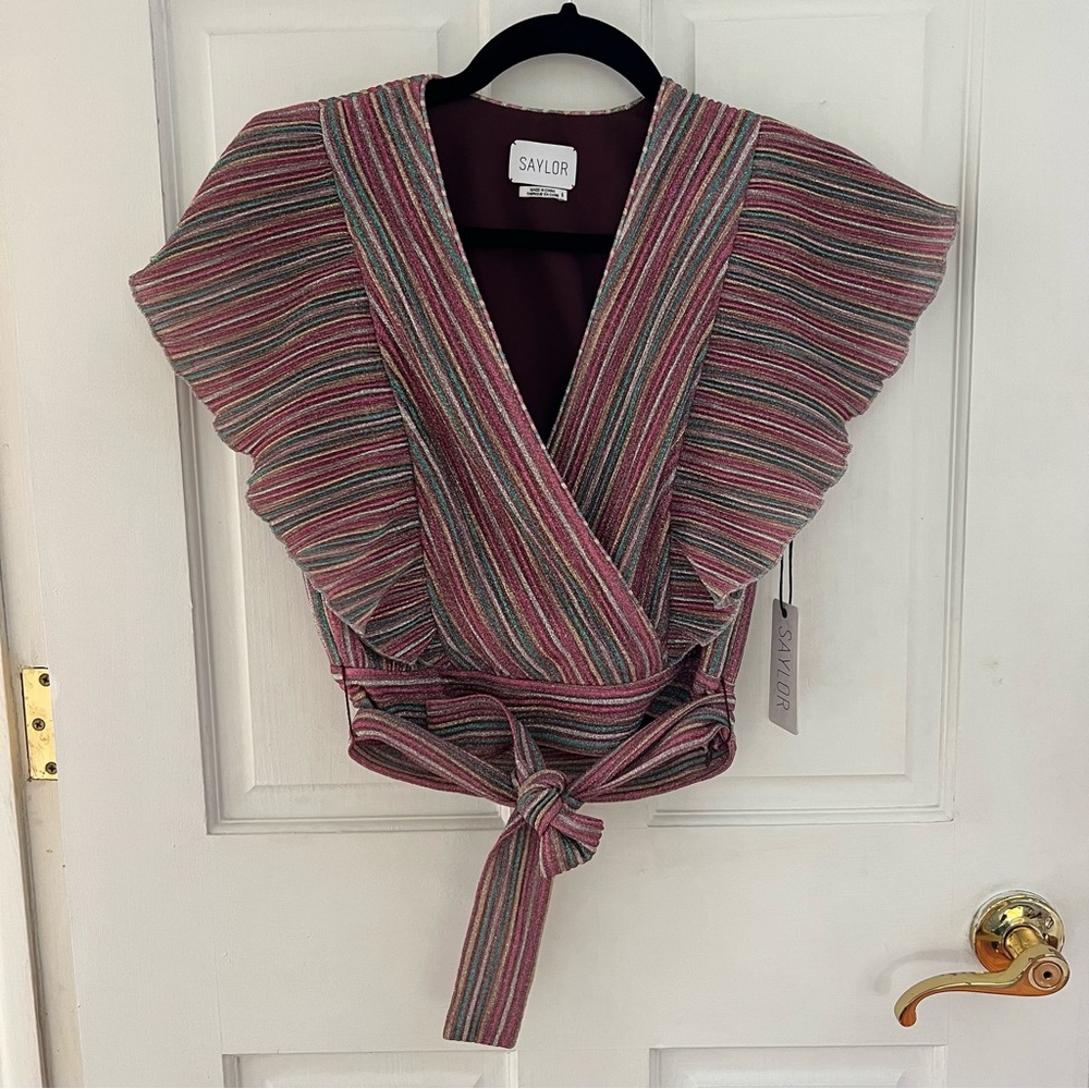 Saylor Shimmery Blouse Size Small With Tags (Can be worn with or without strap)